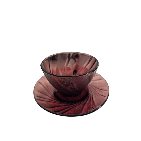 Vintage Arcoroc France Swirl Purple Glass Coffee Cup & Saucer Set - Picture 8 of 16